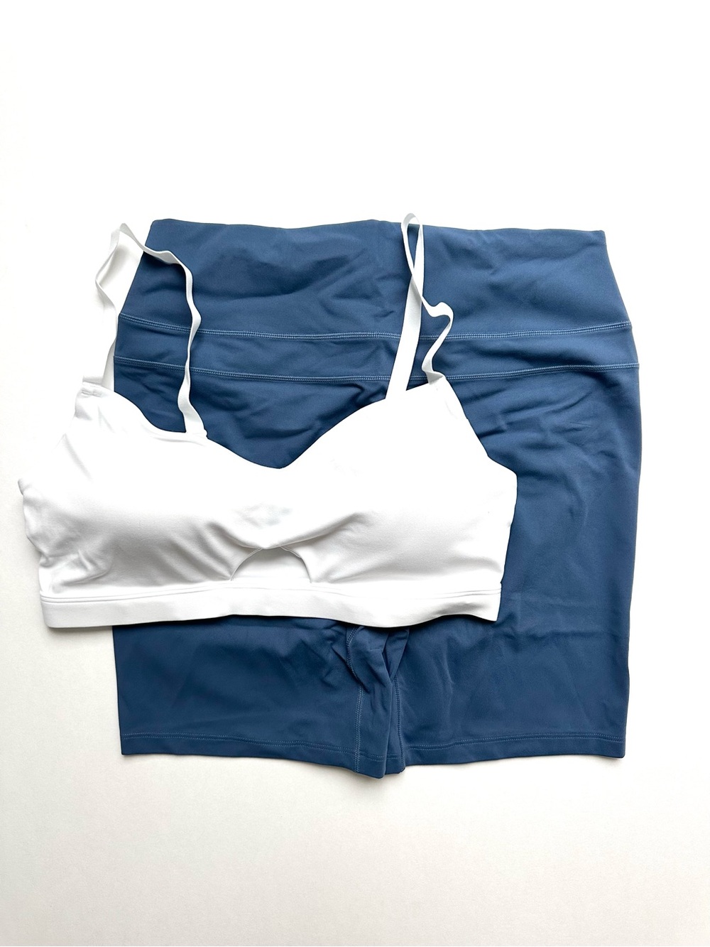 Gymshark Whitney Shorts & Balcony Peekaboo Sports Bra Set